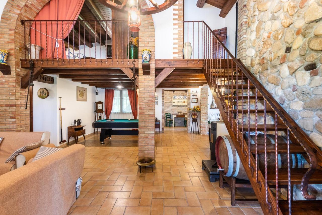 Villa Suq With Pool, Parking & Wifi Noto Luaran gambar
