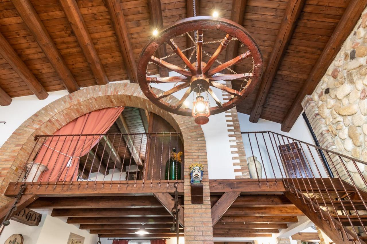 Villa Suq With Pool, Parking & Wifi Noto Luaran gambar